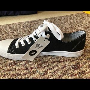 BRAND NEW Converse look-alike Sneakers